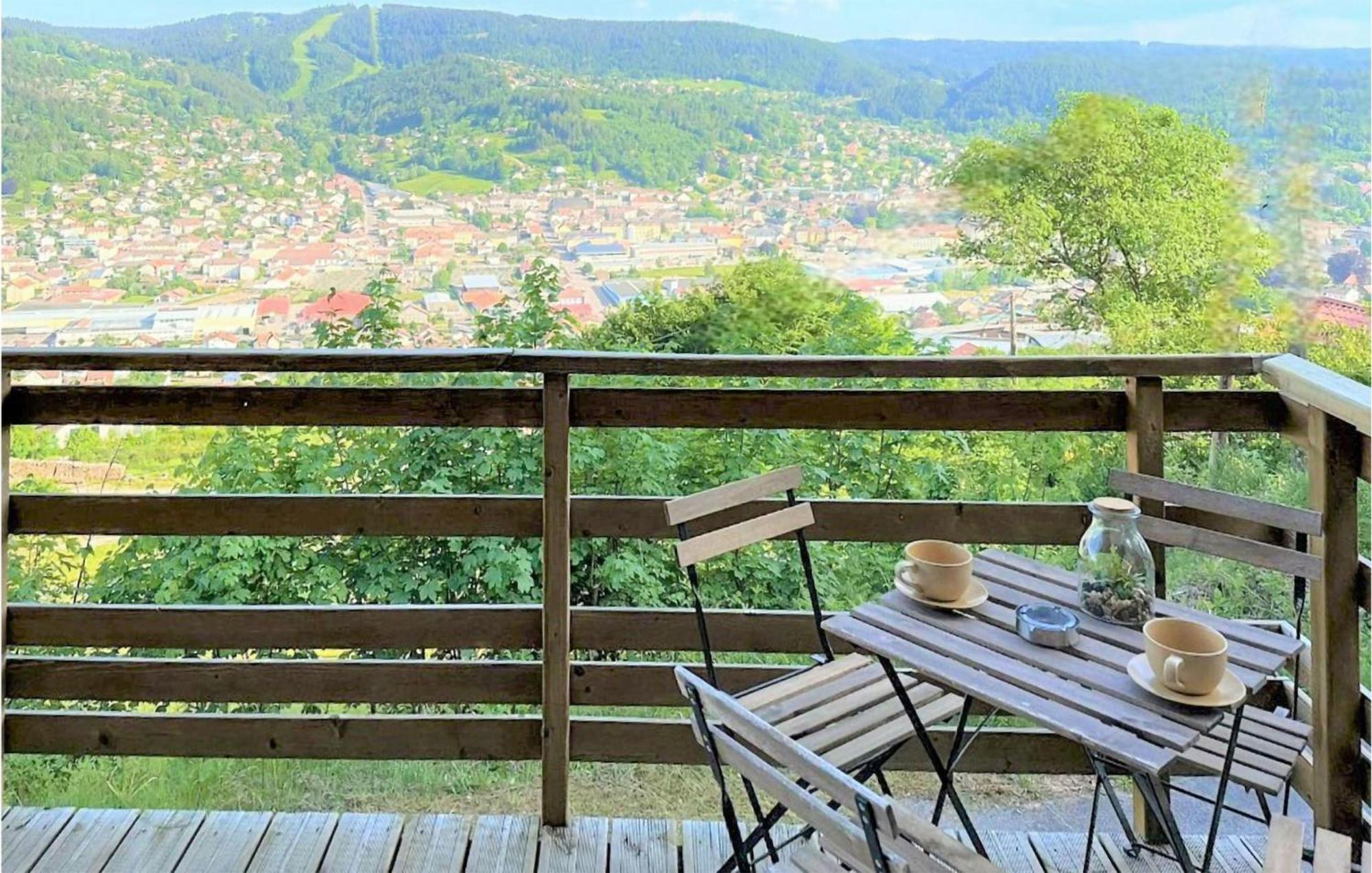 Gorgeous Apartment In Gerardmer With Kitchen Exterior foto